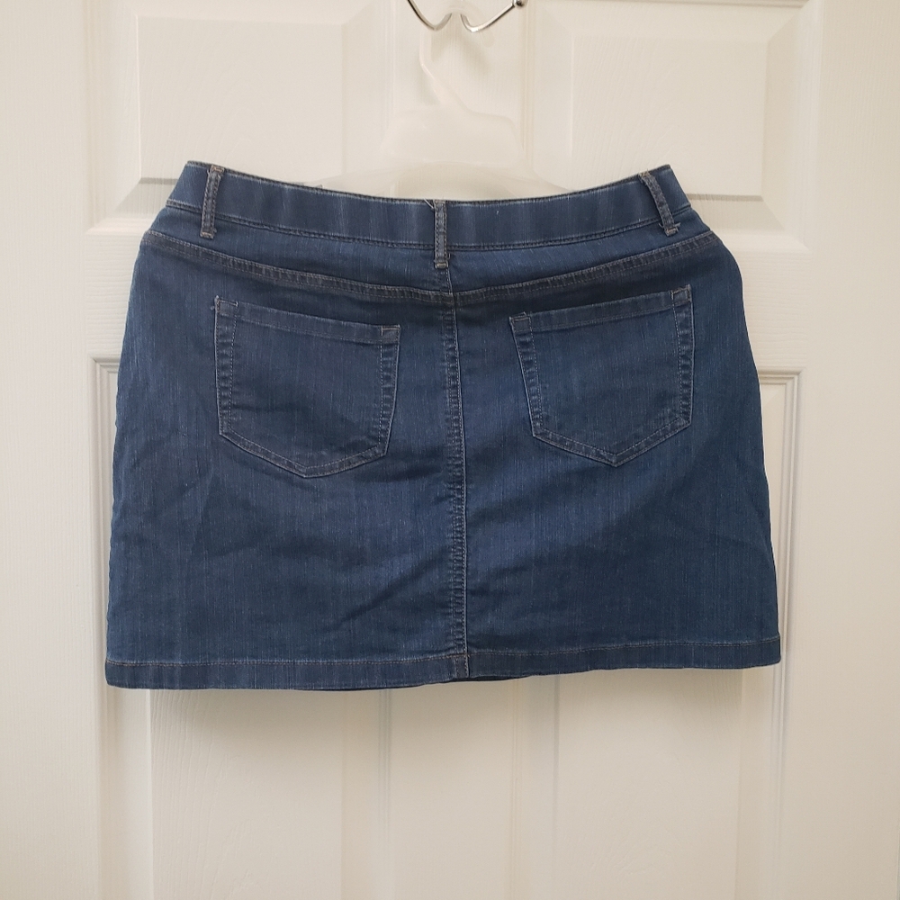 Croft & Barrow, classic fit, stretch skort, denim skort, size 10 - Picture 11 of 15